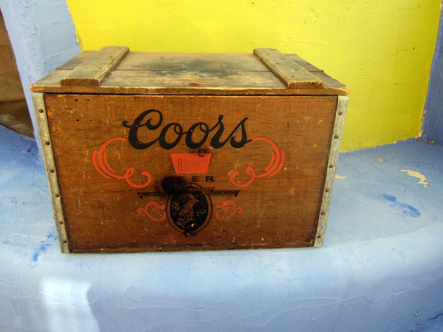 Vintage COORS beer crate beer box TRUNK w/ lid Antique Wooden