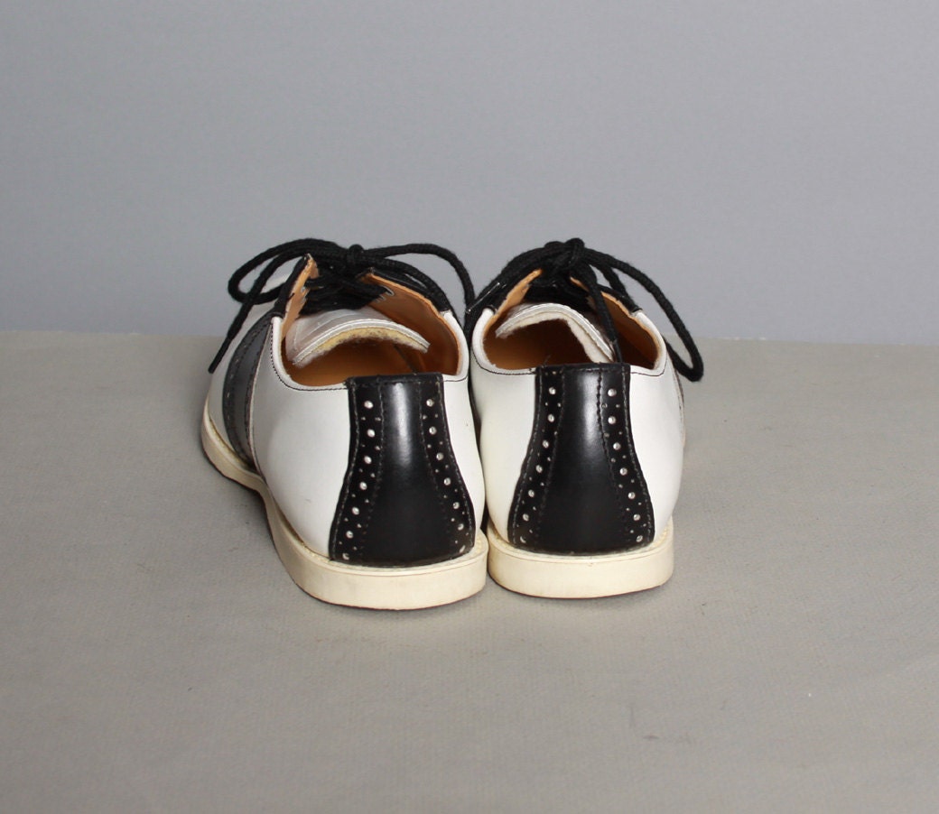 shoes worn in the 60s