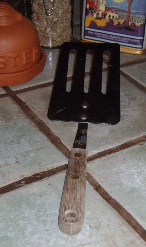 Robinson Spatula Stainless Kitchen Utensil Small Wood Handle