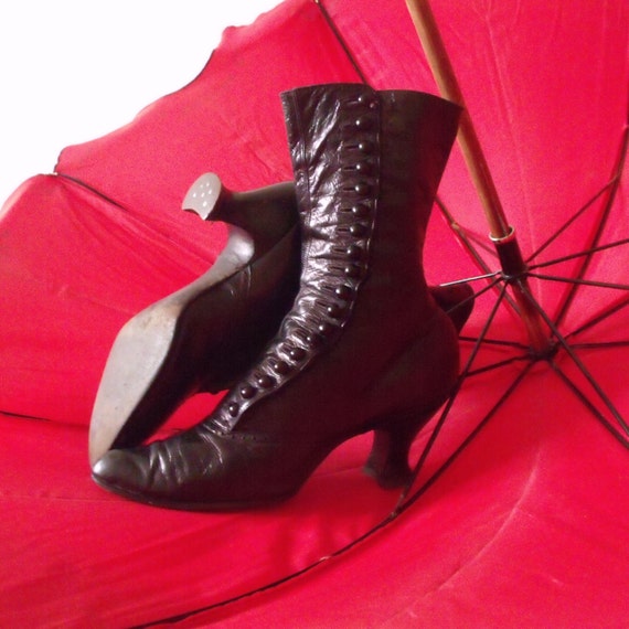 Vintage Black Leather Granny Boots With Louis by