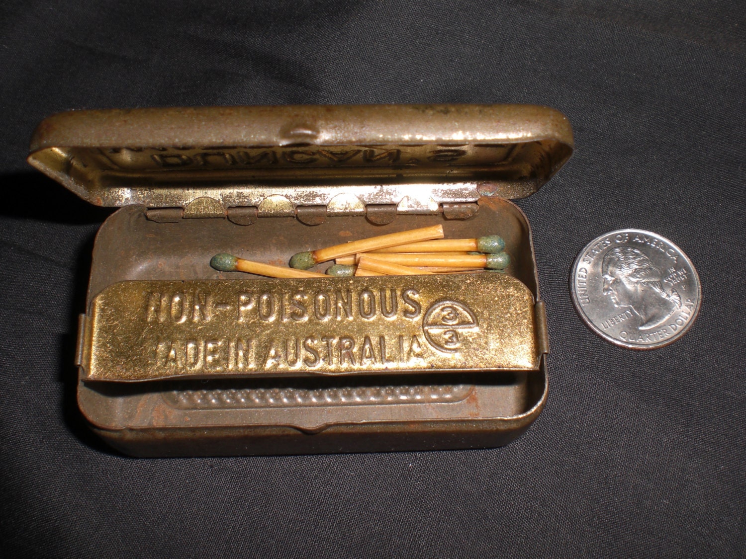 Vintage Duncans Waterproof Wax Vestas Little Tin Matches 1940s