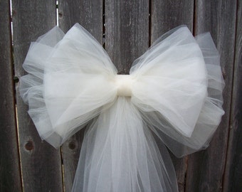 Tulle Pew Bow, OVER 20 COLORS, Tulle, Church Pew Decor, Tulle Pew Bow, Quinceanera Decorations, Formal Wedding, Aisle Decor, Communion