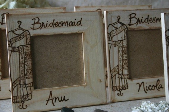... Couple Groomsmen Gifts Guest Books Portraits & Frames Wedding Favors