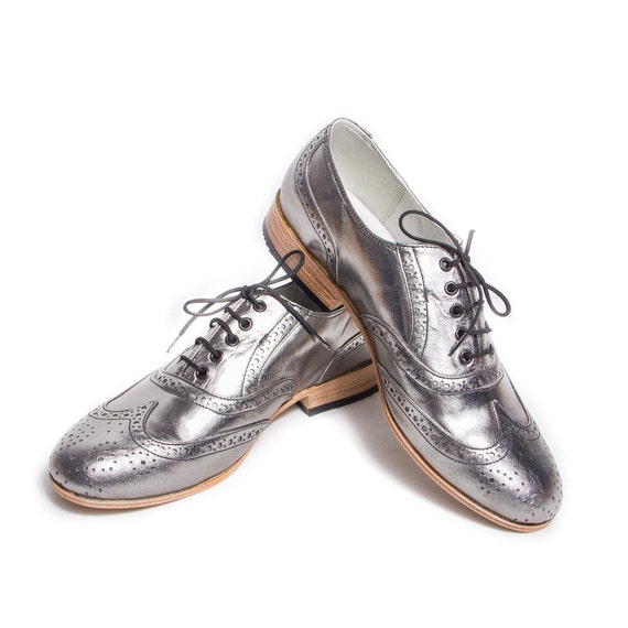 shoes similar to oxfords items similar to silver oxford brogue shoes free shoes similar to oxfords items similar to silver oxford brogue shoes free