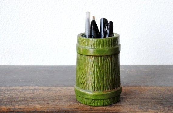 Pencil  pencil cup vintage Barrel,   Wood Kitsch Faux Vintage Century Holder Mid Green Cup,