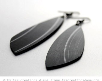 modern vinyl record jewelry black earrings eco-friendly earrings long earrings dangle earrings statement earrings music jewelry for her
