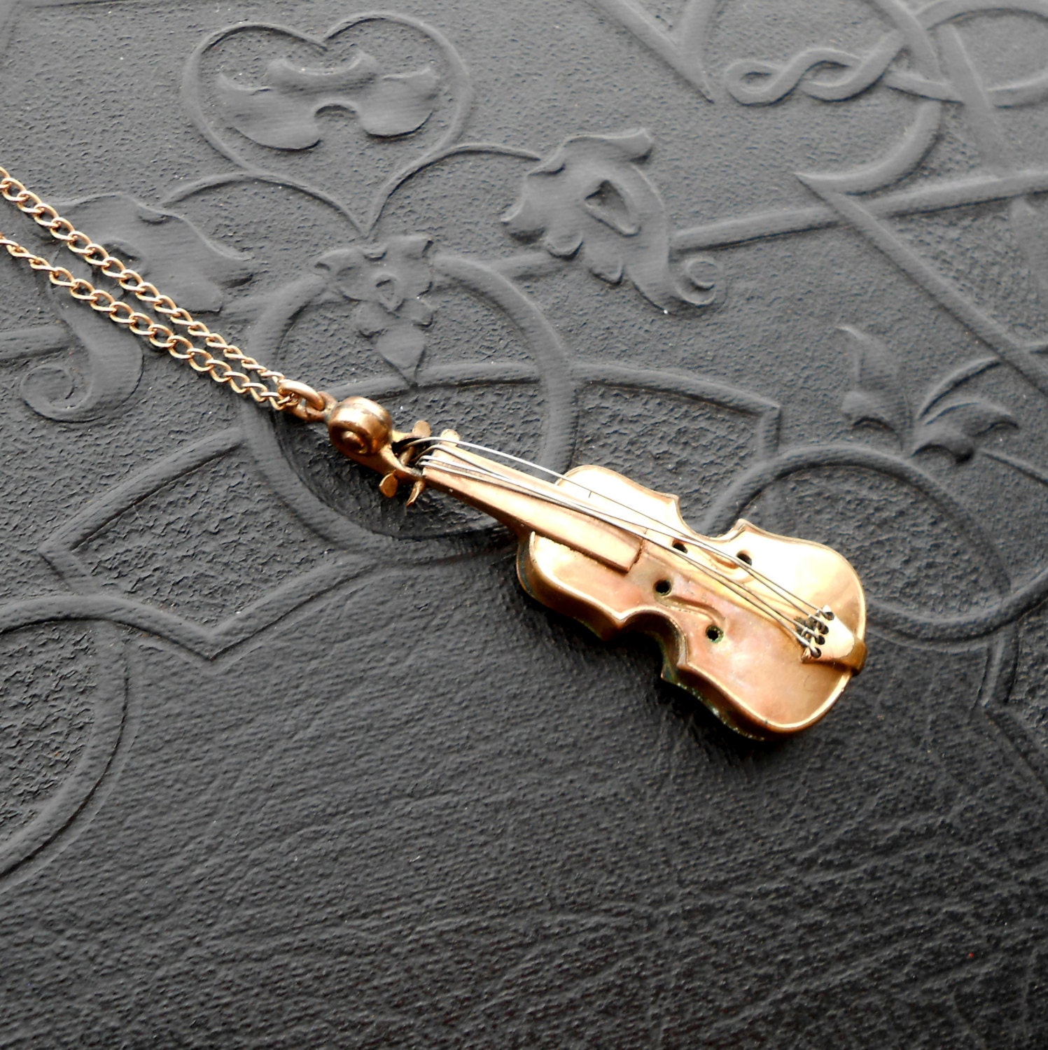 Victorian Violin Charm Pendant Necklace.