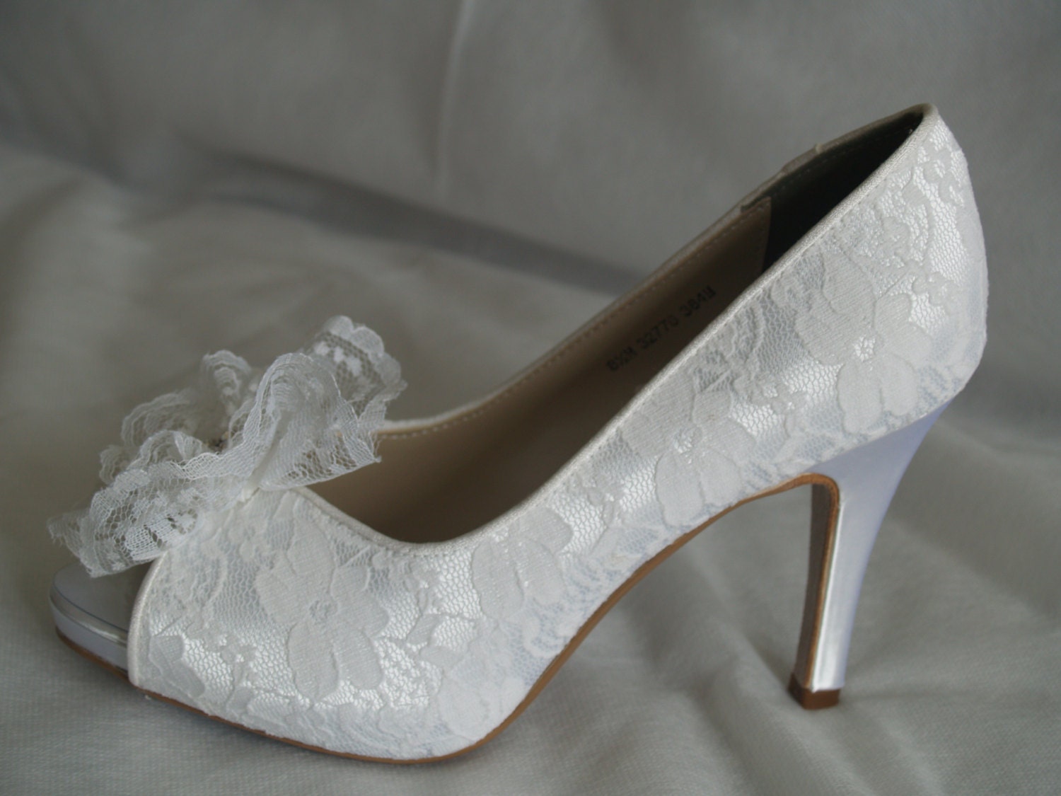 white lace high heel shoes
