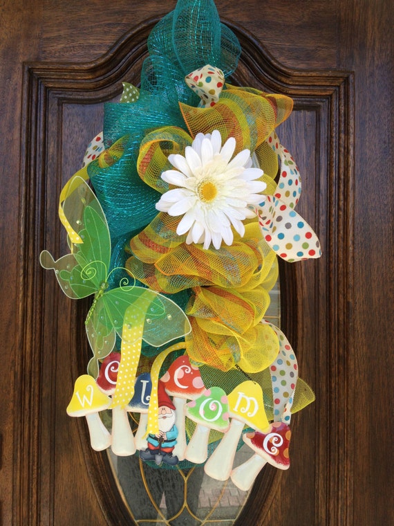 Spring deco mesh door swag