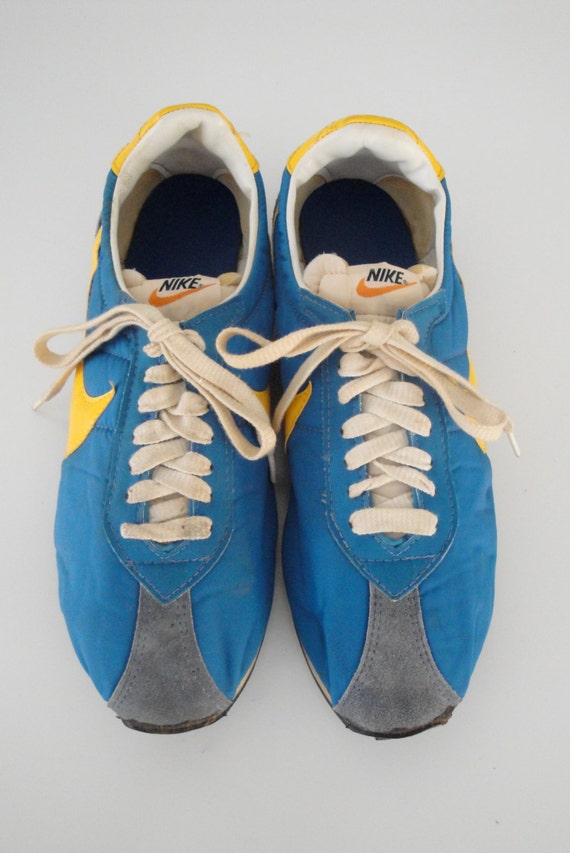 Vintage 1970s 70s Nike Sneakers Waffle Trainer Running Shoes