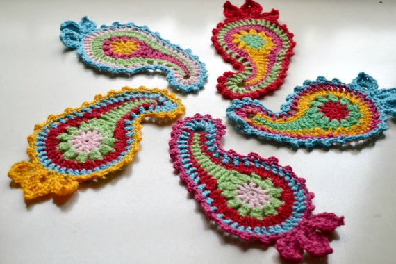 Crochet paisley pattern pattern No. 66 by Thehobbyhopper on Etsy