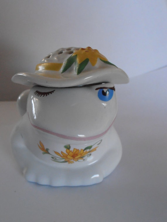 Vintage Avon Ceramic Frog Potpourri Holder Excellent