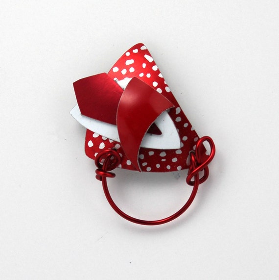 Triangle Magnetic Eyeglass Holder in Reds White and Polka Dots