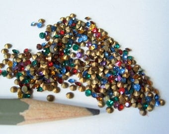100 Swarovski assorted mixed crystal rhinestone chatons gold foil. 14pp 6ss 2mm