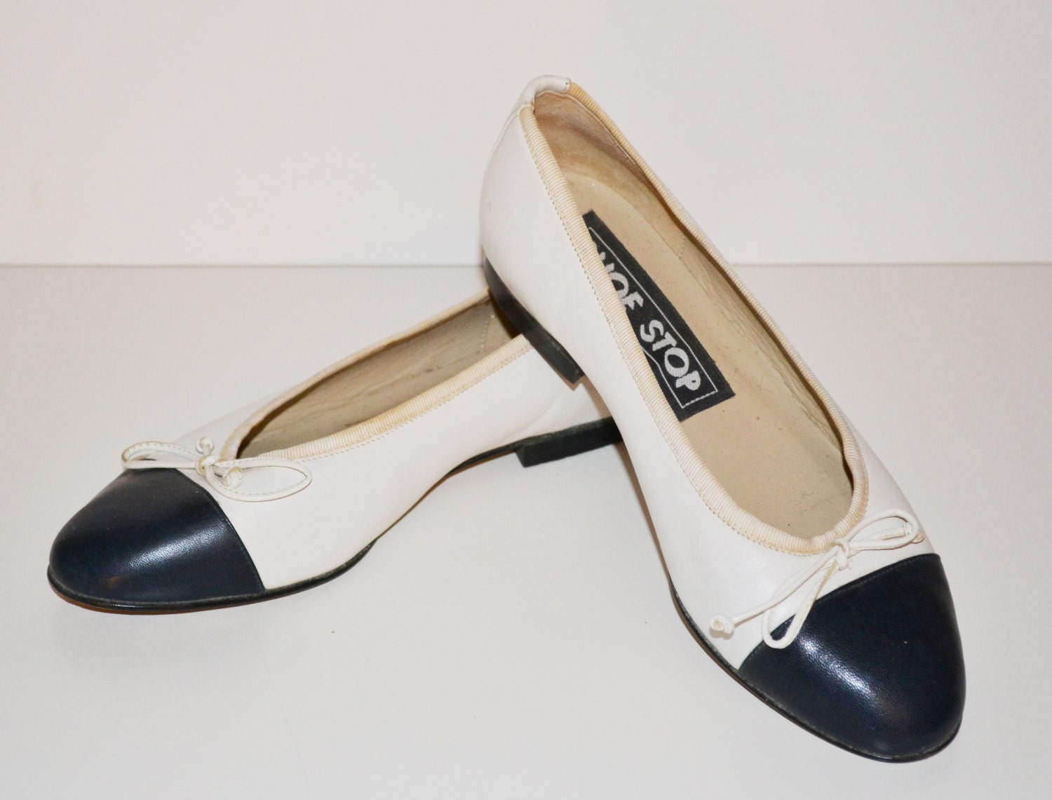 Classic Anti-Slip Leather Flat Shoes
