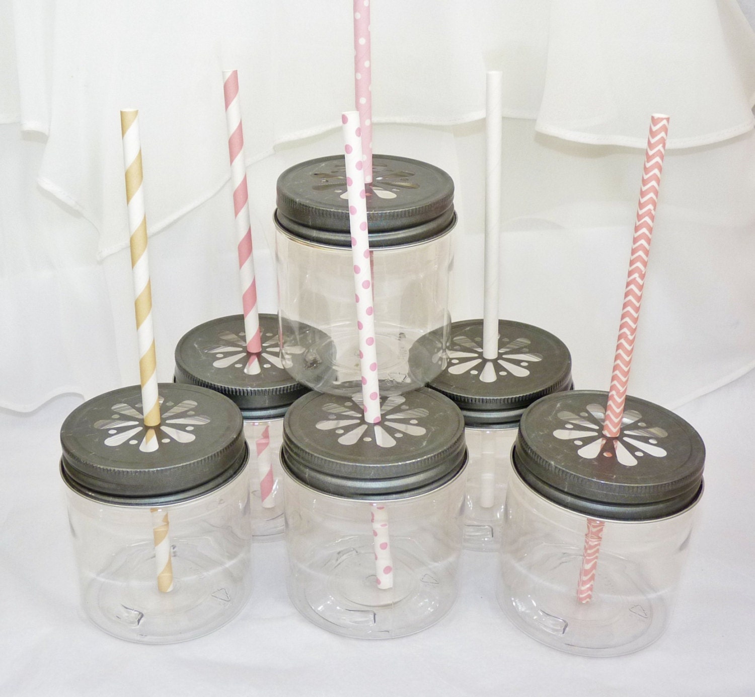 Plastic Mason Jars 14 New 8oz Jar with Daisy LIDS that Fit