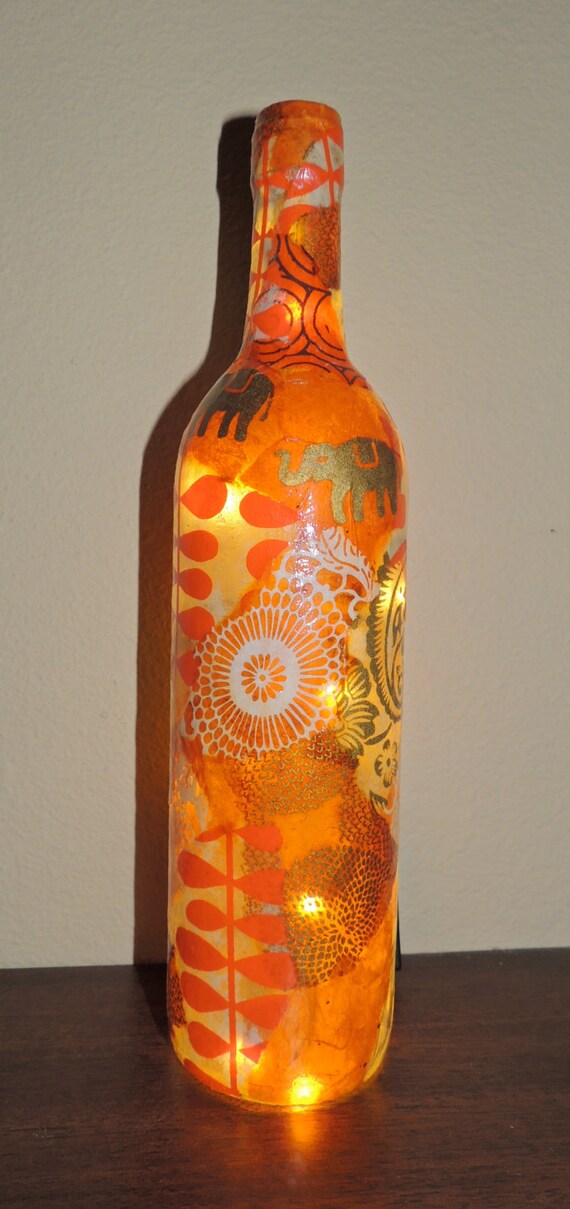 NEW Wine Bottle Light, Wine Bottle Lamp, Decoupage Wine Bottle with Lights, Decoupage on Lamp, Lokta Paper, Decorative Wine Bottle