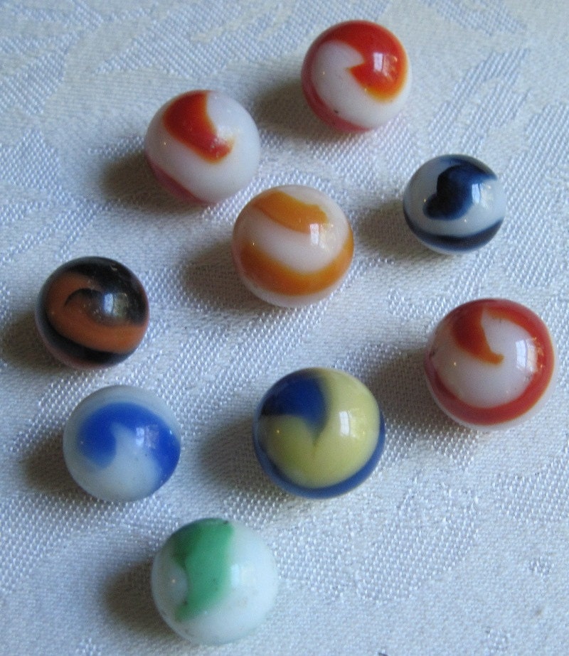 Vintage Akro Agate Corkscrew Marbles Lot of 9