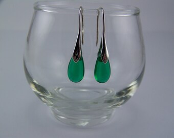 Emerald Briolette Drop Earrings, Emerald Teardrop Earrings, May Birthstone, St. Patrick's Day Earrings, Green Glass Earrings, Green Drops