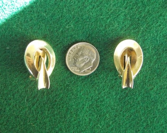 Vintage Sperry Clip On Earrings