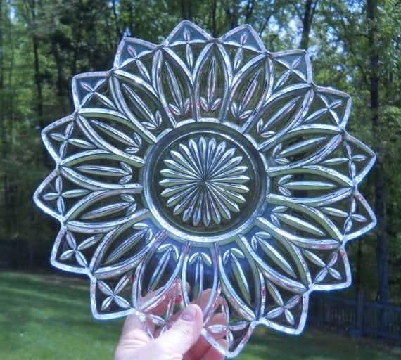 Large Federal Glass Petal Pattern Clear Pressed Glass Plate
