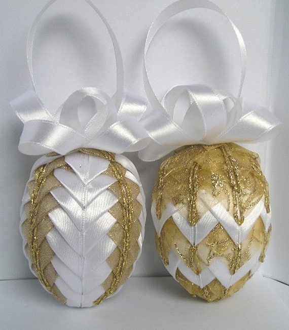 Ribbon Easter Egg Quilted Easter Ornament set of 2 eggs