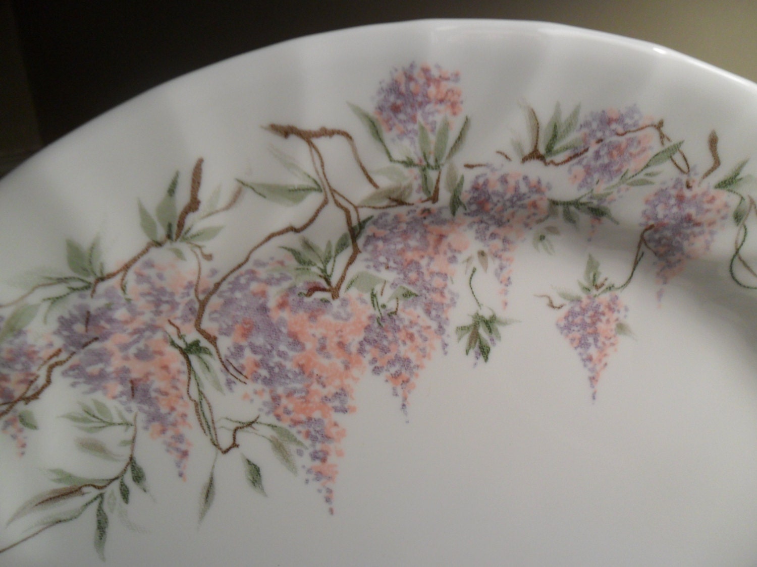 Corelle Wisteria Dinnerware Set Vintage Corning Four Place