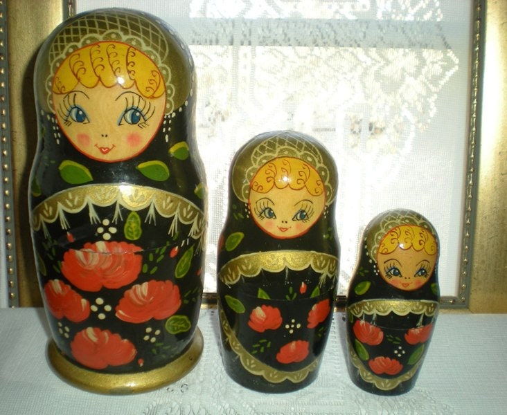 Wooden Russian Nesting Egg Doll signed Cepzueb Tiocag