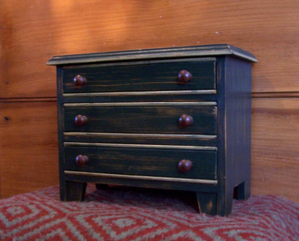 Tabletop chest of drawers jewelry box