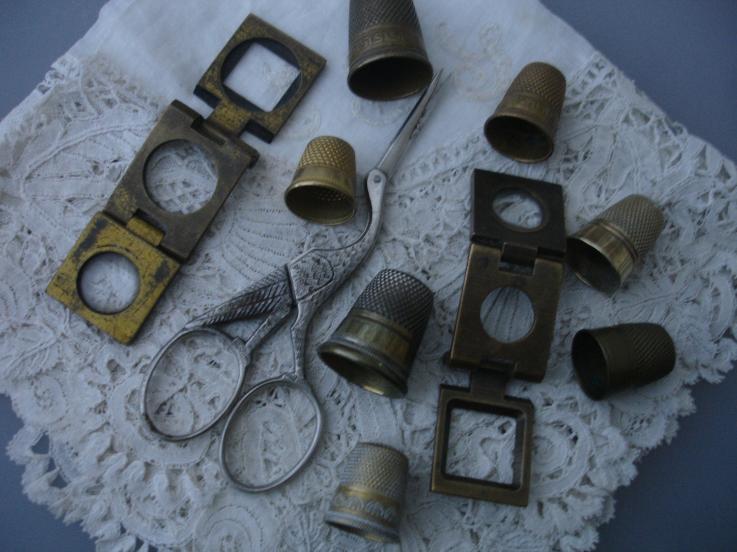10 antique sewing items