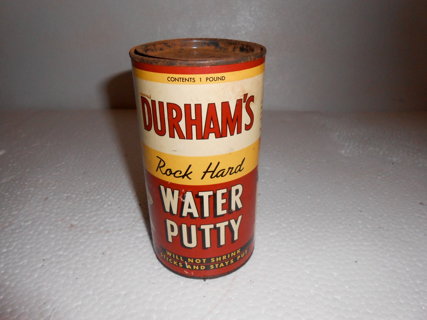 Durham's water putty can