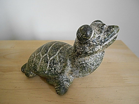 jade turtle figurine