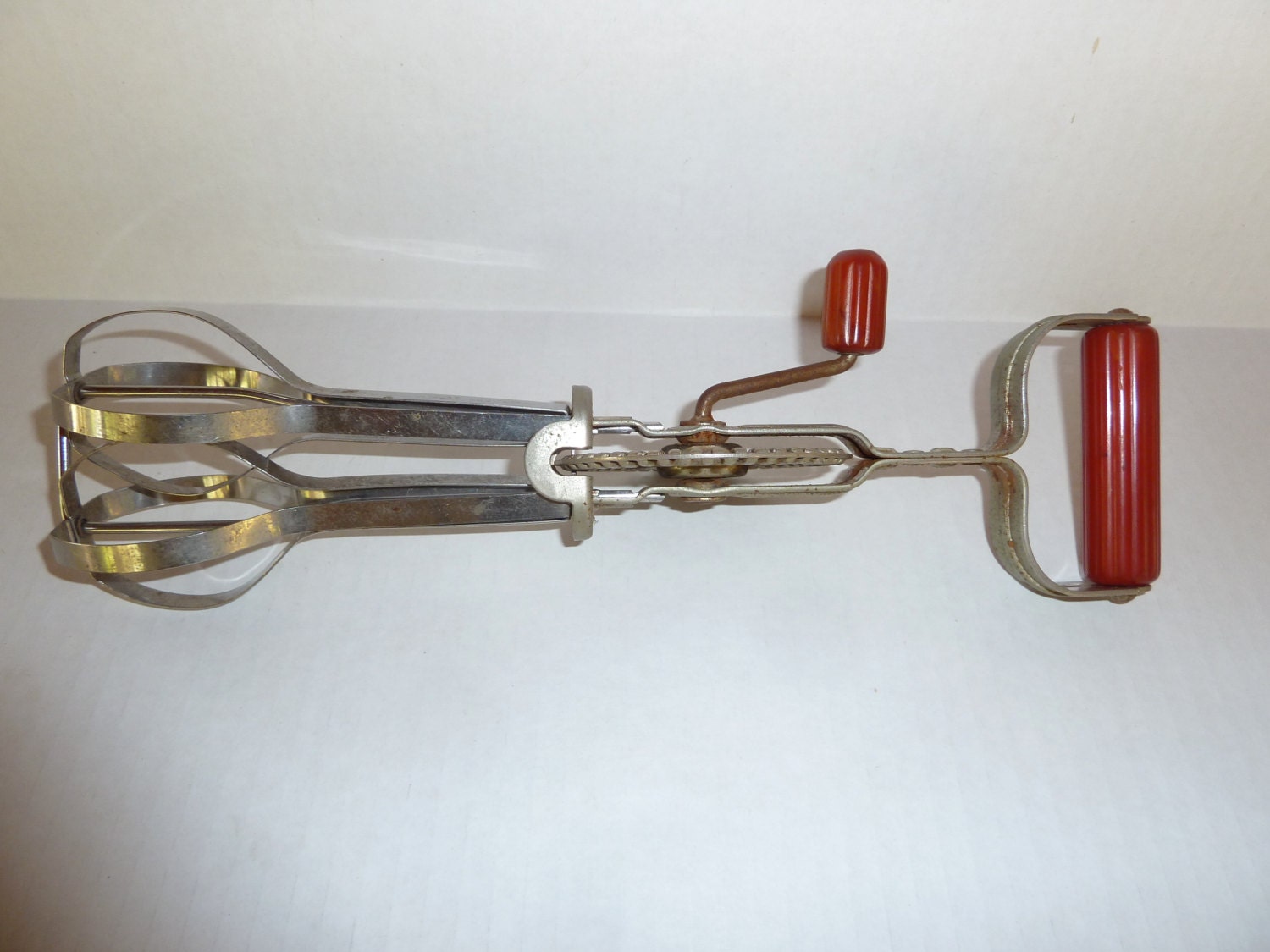 Vintage Androck Egg Beater/ Hand Mixer Red Bakelite Handle