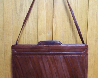Vintage Satchel, Leather Satchel, Red Skin Satchel, Leather Brief Case, Holiday satchel, Green Market Vintage