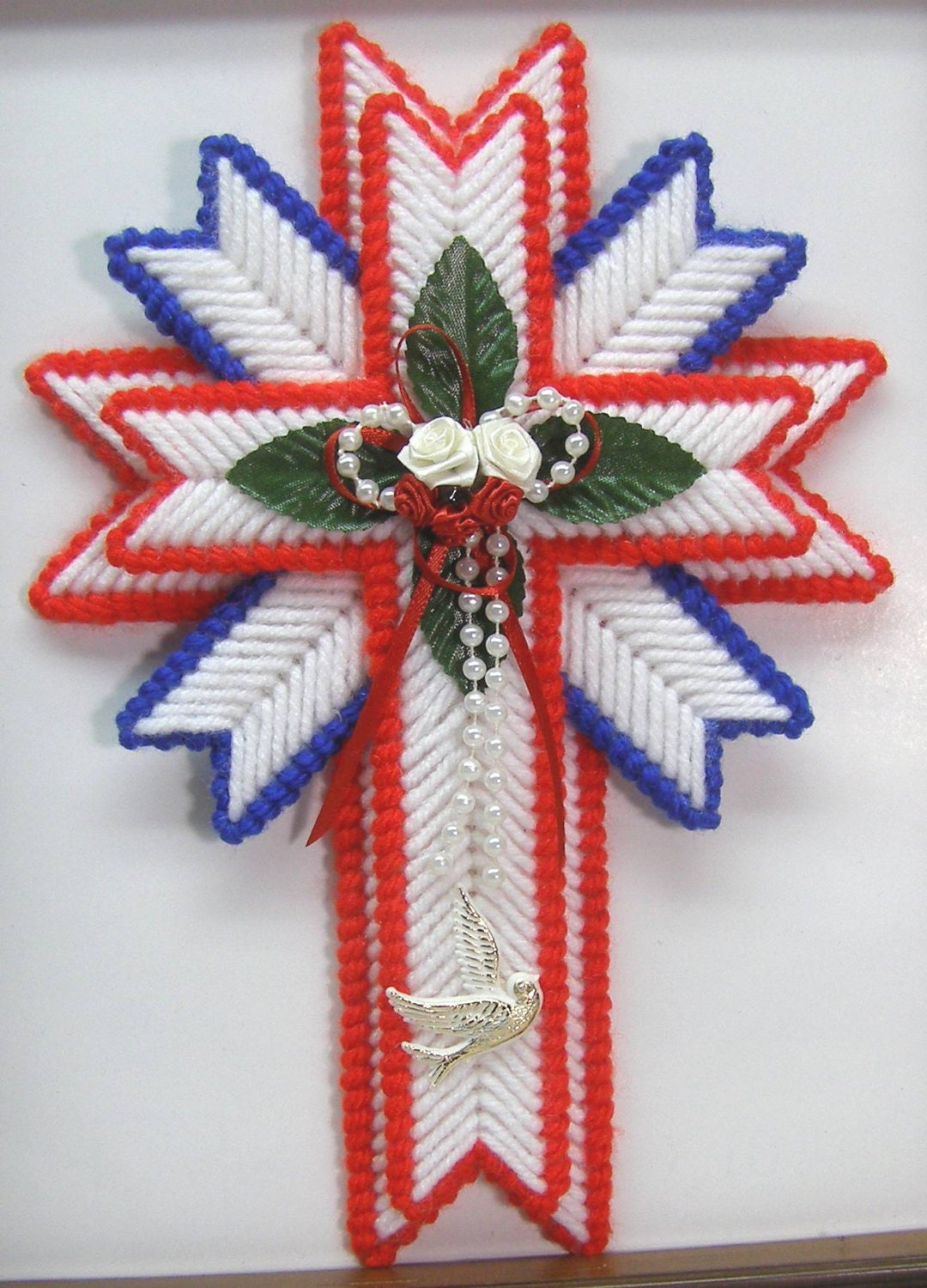 Cross in plastic canvas redwhite and blue