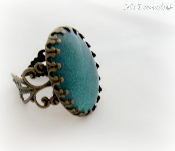 Teal holographic ring, vintage style jewelry, antique gold adjustable ring by celdeconail steampunk buy now online Teal holographic ring, vintage style jewelry, antique gold adjustable ring by celdeconail steampunk buy now online