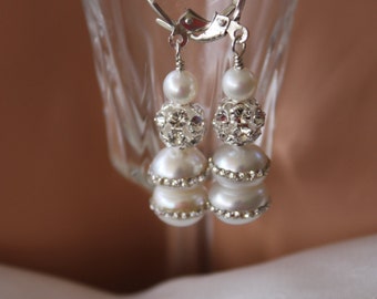 RHINESTONE PEARL WEDDING Earrings, Stunning Must See