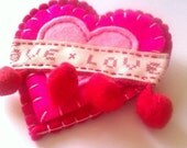 FAVOUR Valentine Heart Brooch - Set of 6 - Pink, fuchsia and red Il_170x135
