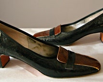 ... Gold Shoes Pumps Loafer Heels By Stems Mooney and Gilbert Inc Size 9N