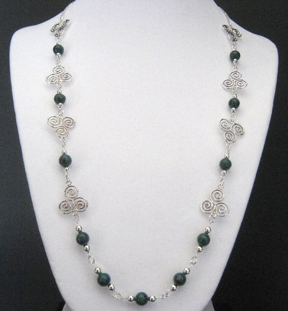 The Moors Necklace and Earring Set