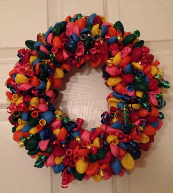 14" Balloon Wreath Il_570xn