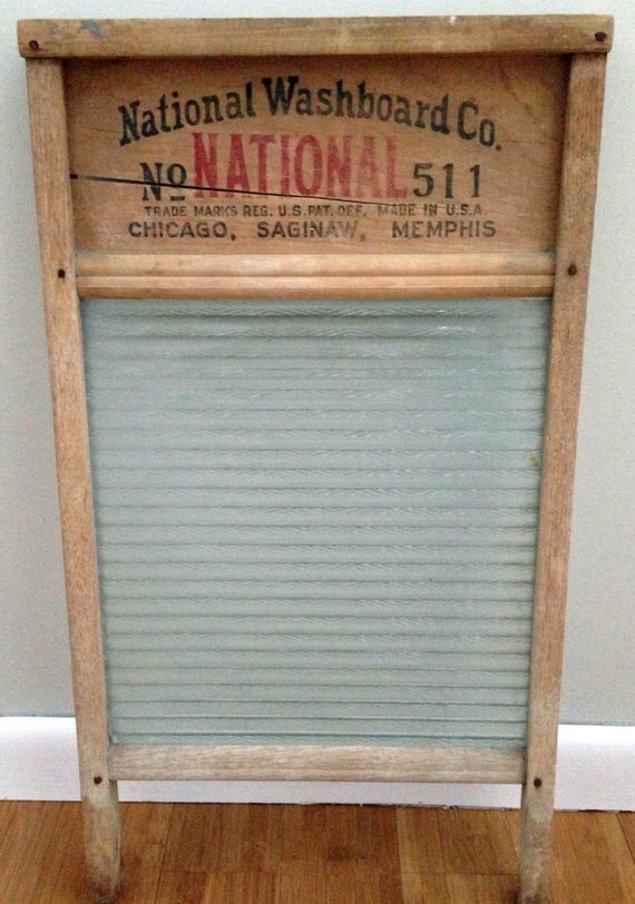 Vintage Glass Washboard by National Washboard Co. / Shabby