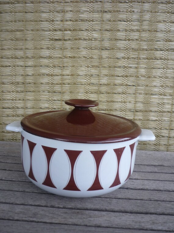 Vintage Mid Century Modern Enamel Mini Casserole Dish with