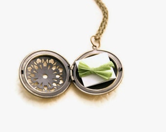 Bridesmaid Jewelry Personalized Locket Necklace Bridesmaid Locket Necklace Secret Message Locket