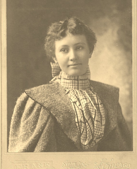 Antique Cabinet Card late 1800s of a Young Victorian