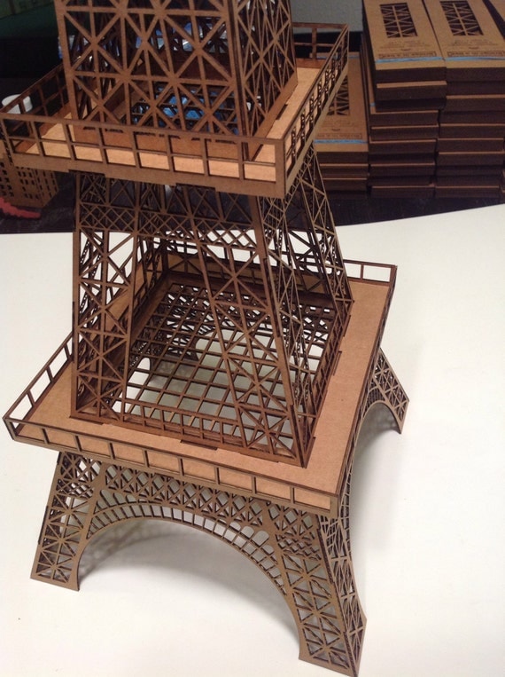 WEEK 17 Eiffel Tower Kit 32 tall