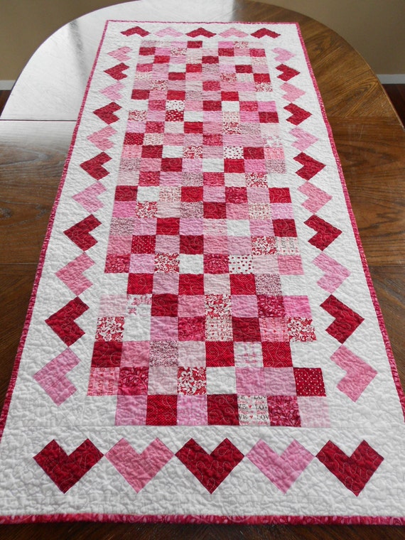 Large Valentine's Table Runner and 4 Matching Hotpads.