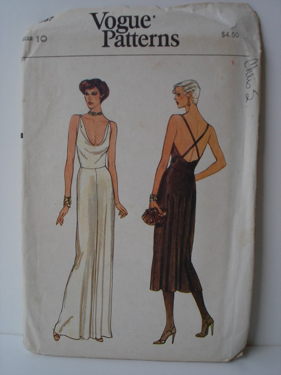 Vintage Vogue Pattern 7387 Misses Dress 1970s