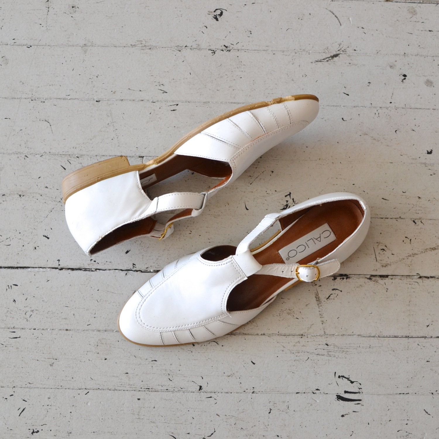 white platform pumps ladies
