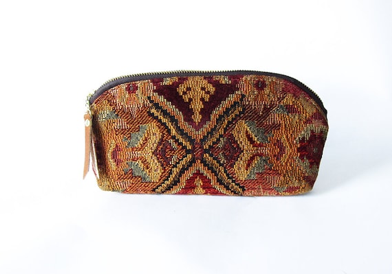 8inch Embroidered Tapestry Zipper Pouch.